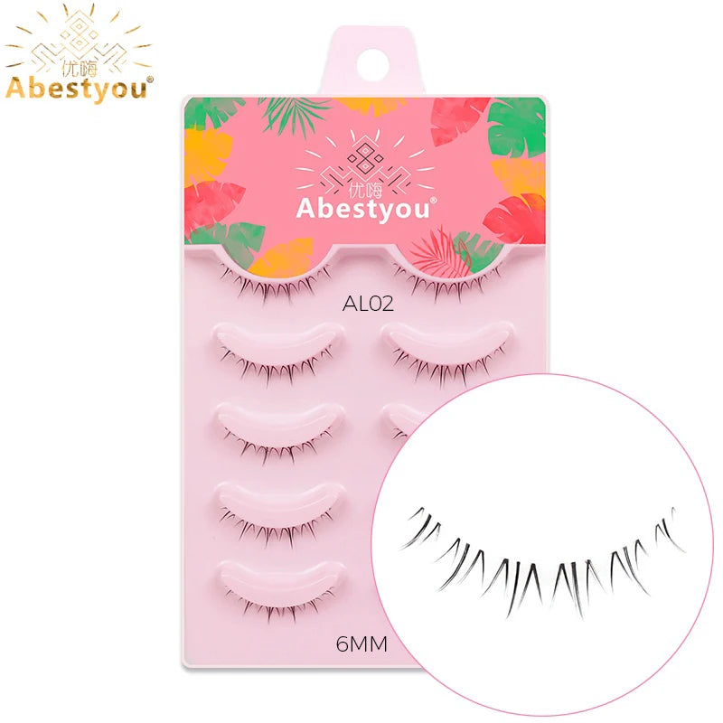 5-in-1 Naturwimpern 8 mm – Transparente Fake Lashes für einen dezenten Cat-Eye-Look